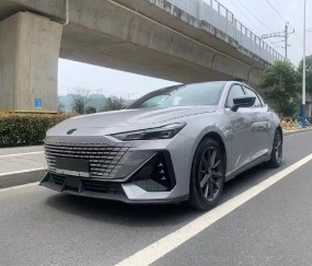 专家称UNI将在年底冲破17.99美元，引发引发关注-AYX SPORTS